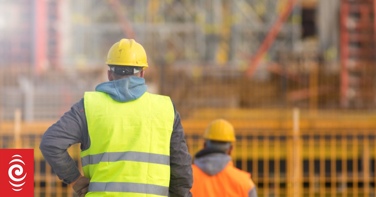 MSD reports record number of Kiwis moving off benefits and into work