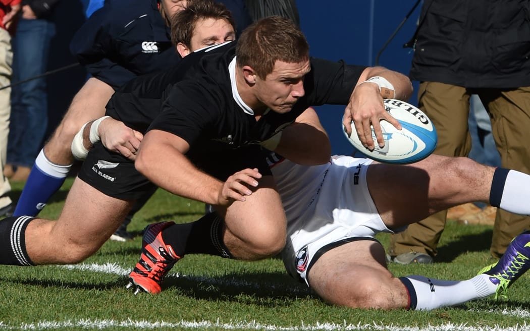 Nathan Harris scores an early try for the All Blacks against the USA Eagles.