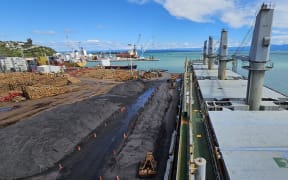 26_000 tonnes of heavy mineral concentrate mined at Cape Foulwind being shipped to China
