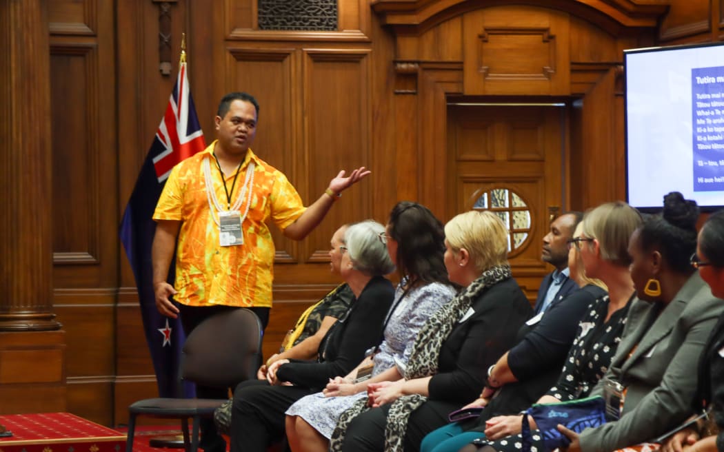 Papaterai William, the sub-editor of debates in the Cook Islands