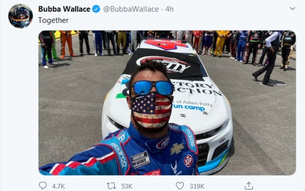 Nascar drivers show support for Bubba Wallace RNZ News(00)