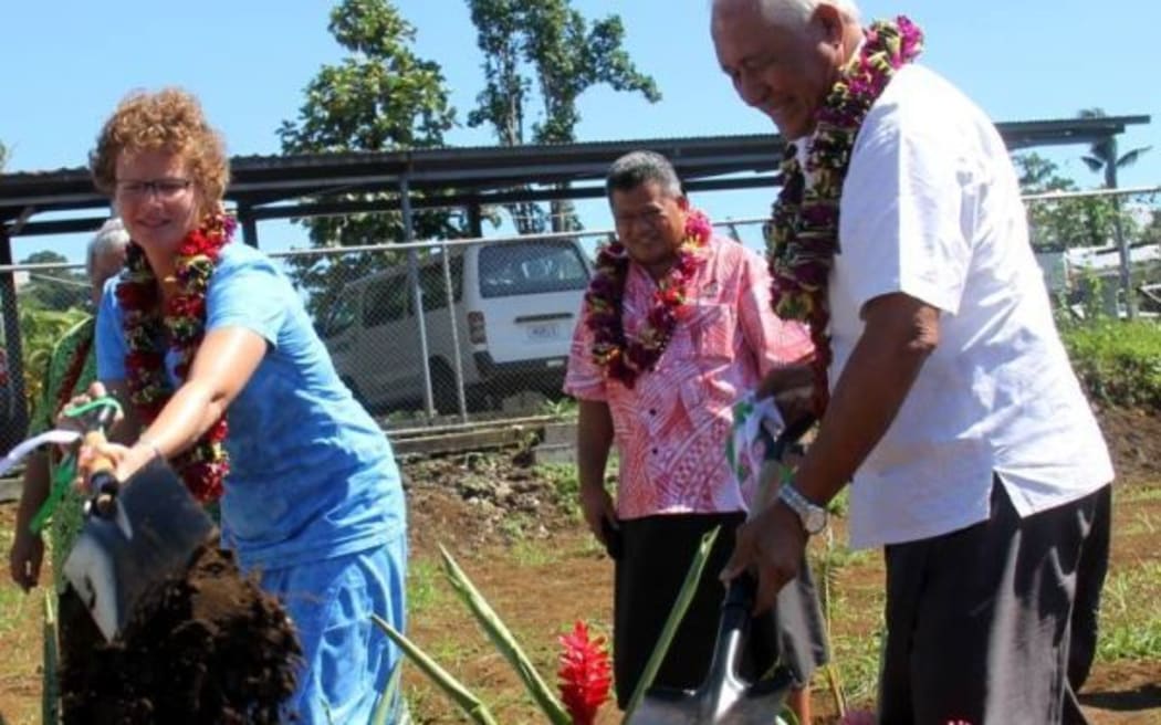 Australia High Commissioner to Samoa, Sue Langford, and Minister of Health, Tuitama Talalelei Tuitama, with the CEO of the Ministry of Health at the ground breaking for a new pharmaceutical warehouse.