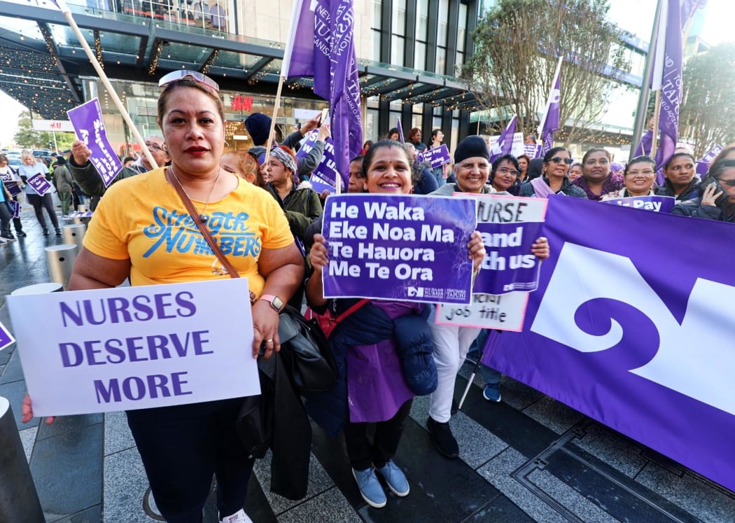 Nurses Pay Equity Strike Action Could Be Averted With Settlement Rnz News