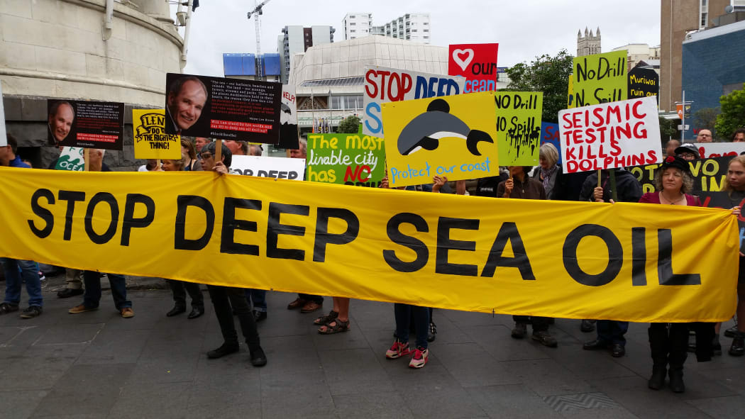 Protesters against deep sea oil exploration outside an Auckland council meeting.