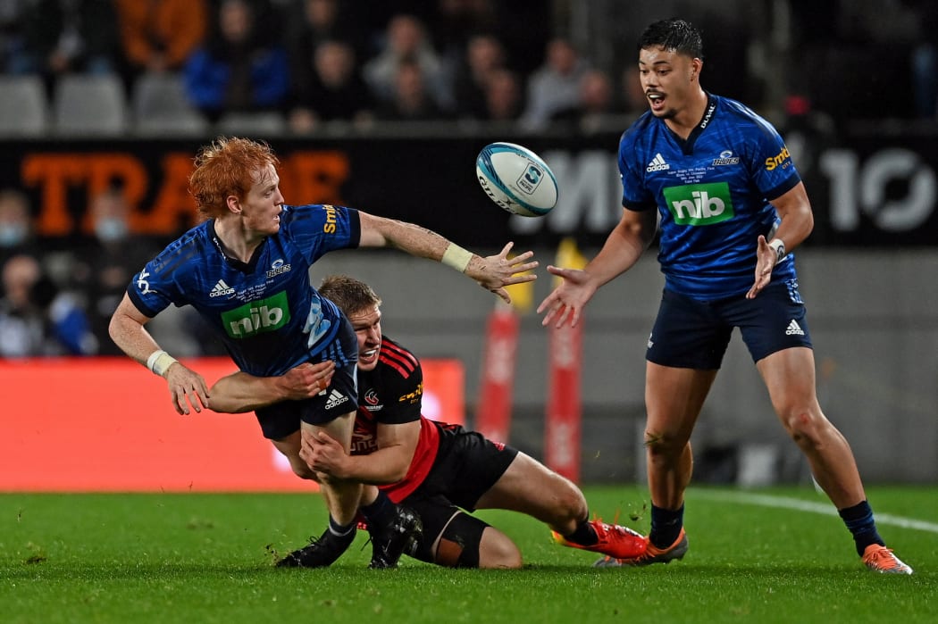 Auckland Blues donate rugby boots to Tongan schoolkids RNZ