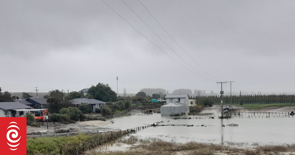 Napier civic awards pivot to honour Cyclone Gabrielle heroes - Vimarsana News