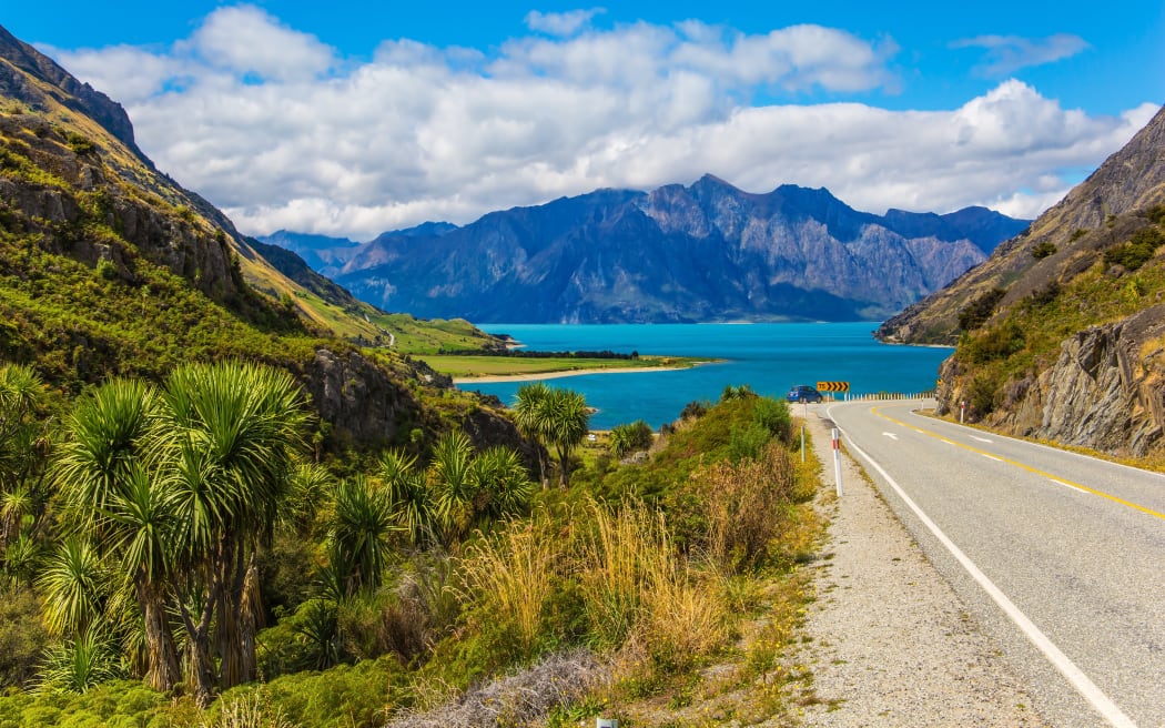 The road around Lake Hāwea in Otago.