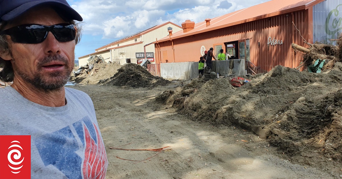 Cyclone Gabrielle: Esk Valley winery digs out 12,000 bottles of wine from silt
