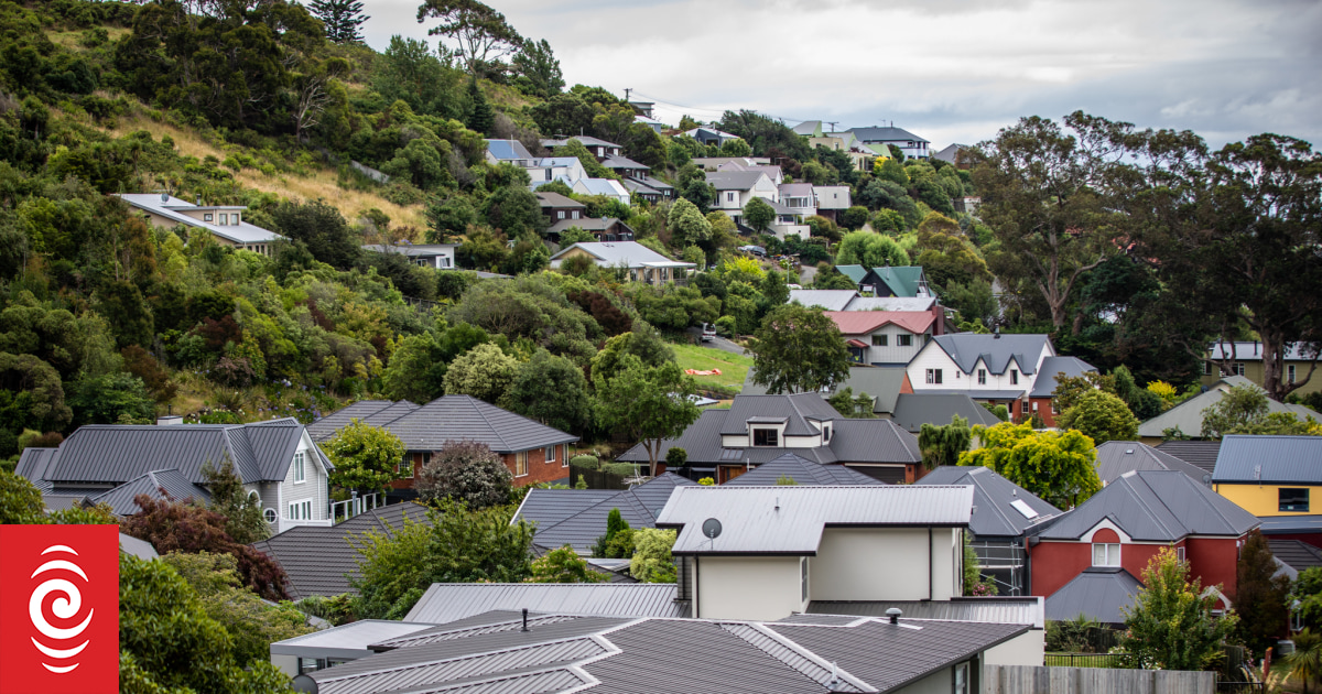 House prices tipped to fall further in 2023