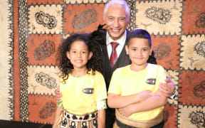 Alfred Ngaro with Charlize Vete and Christopher Latu.