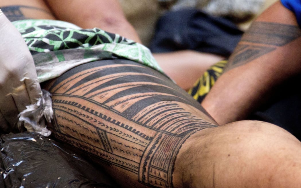Samoa's Health Ministry moves to register traditional tattoo artists | RNZ  News