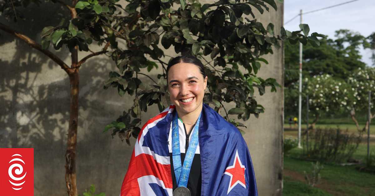 Teenage hammer thrower hopes medal for NZ is first of many