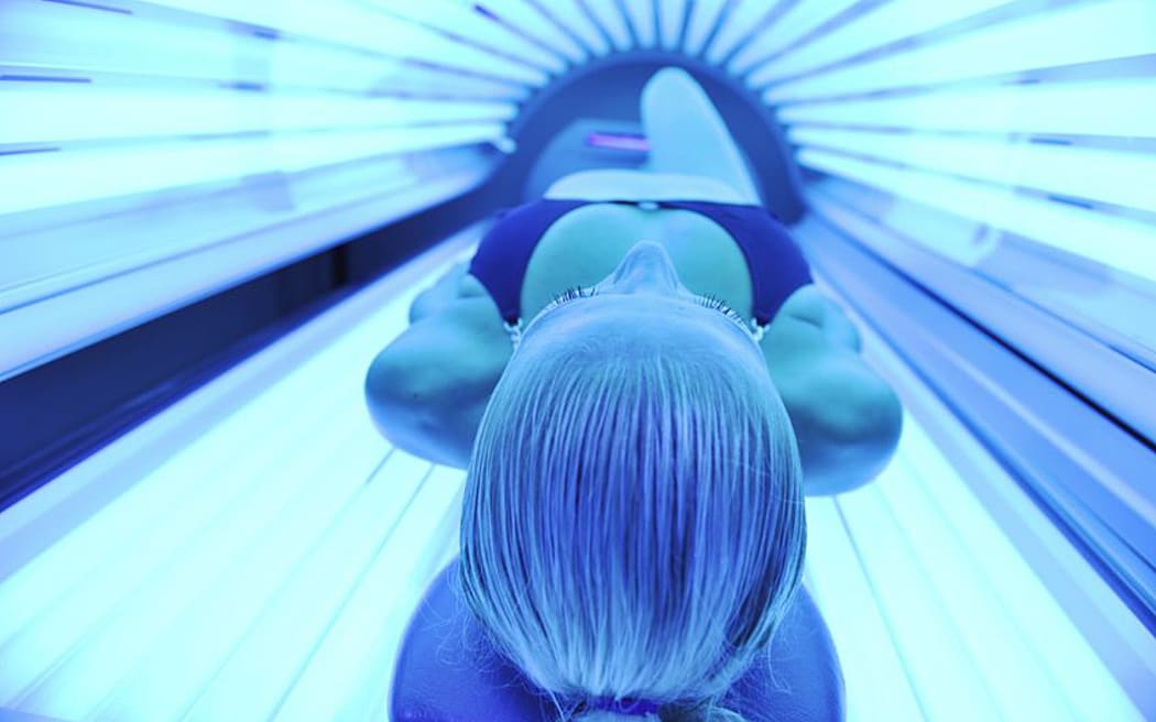 Sunbed operators caught ignoring melanoma risks RNZ News