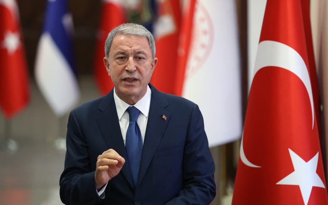 Turkish Defence Minister Hulusi Akar had been scheduled to meet Swedish Defense Minister Pal Jonson in Turkey on January 27 (local time).
