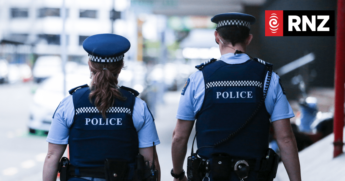 Officer's use of 'low level' force, arrest of woman who claimed she was choked justified - IPCA - Vimarsana News