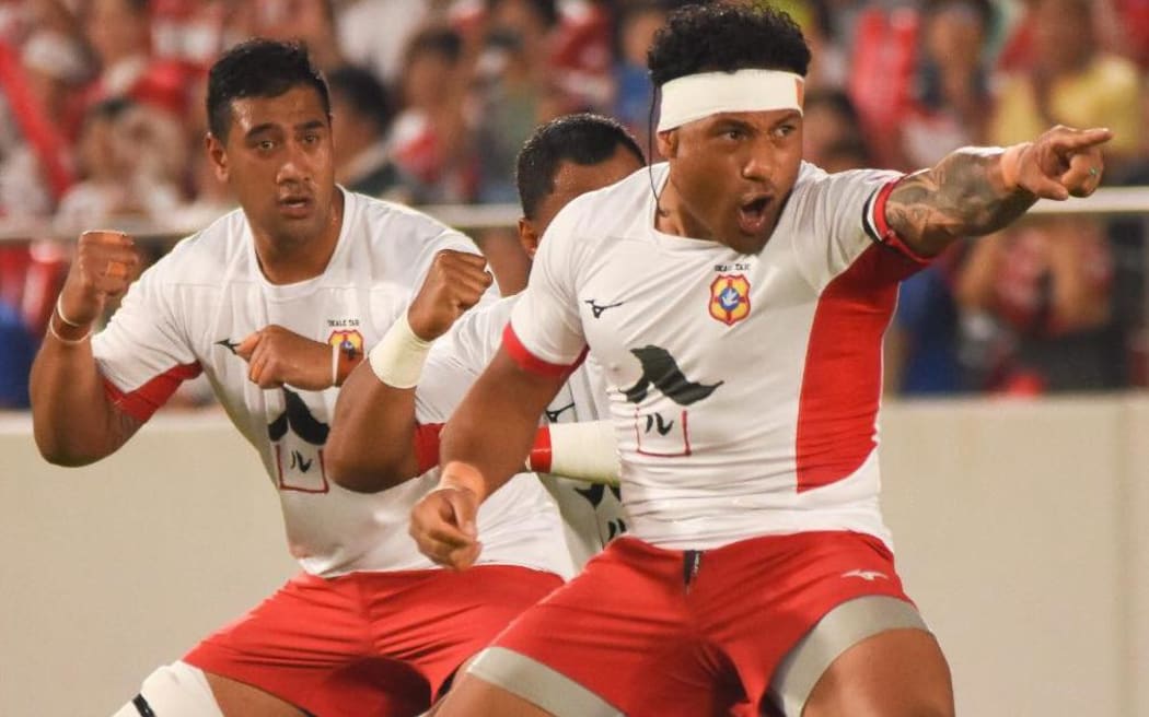 The 'Ikale Tahi perform the sipi tau during the Pacific Nations Cup.