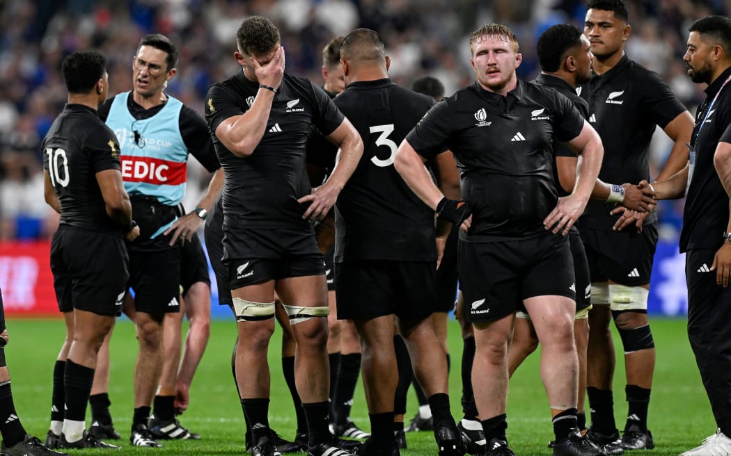 Rugby World Cup All Blacks burn up in the heat of Stade de France
