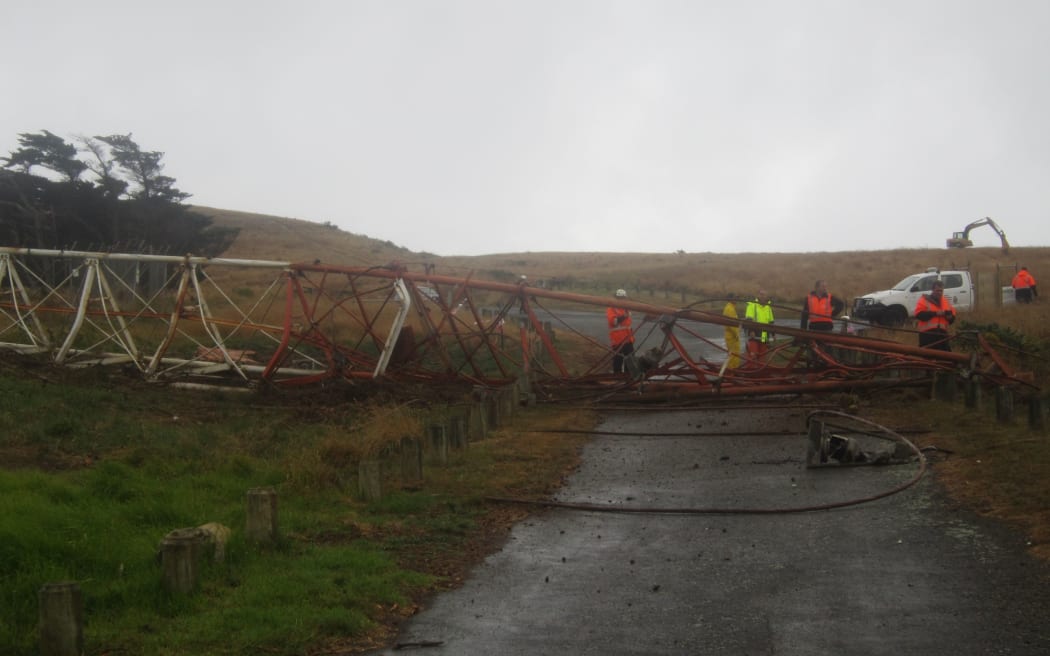 Titahi Bay transmission mast was demolished on Tuesday 16 February 2016.