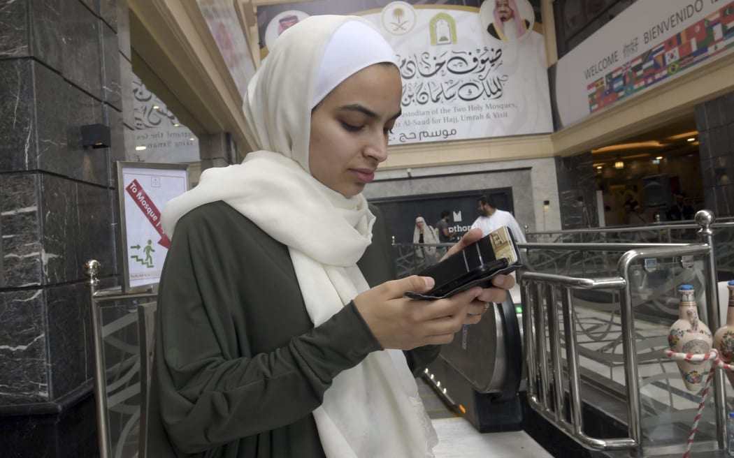 27-year-old Farah Talal in Mecca on August 7, 2019, prior to the start of the annual Hajj pilgrimage in the holy city. - Two hundred survivors and relatives of victims of March's massacres at two mosques in Christchurch, are undertaking the hajj pilgrimage