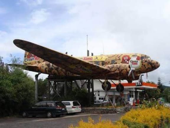 About two decades ago the plane was painted with the Cookie Time livery.