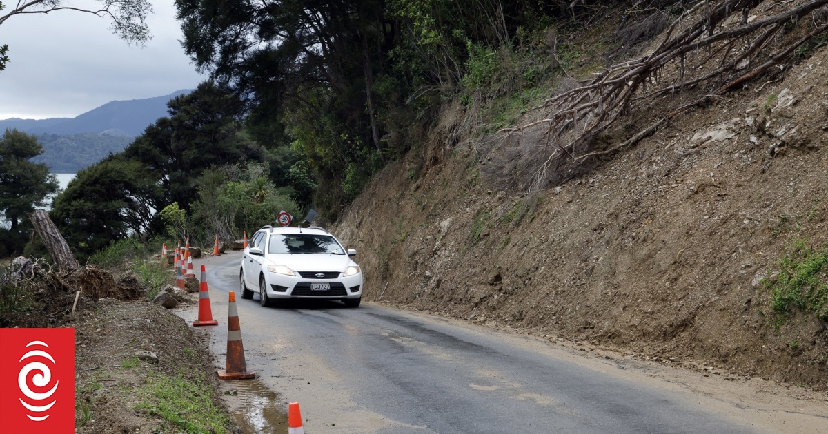 Mixed views as deadline nears for feedback on Sounds roads rebuild