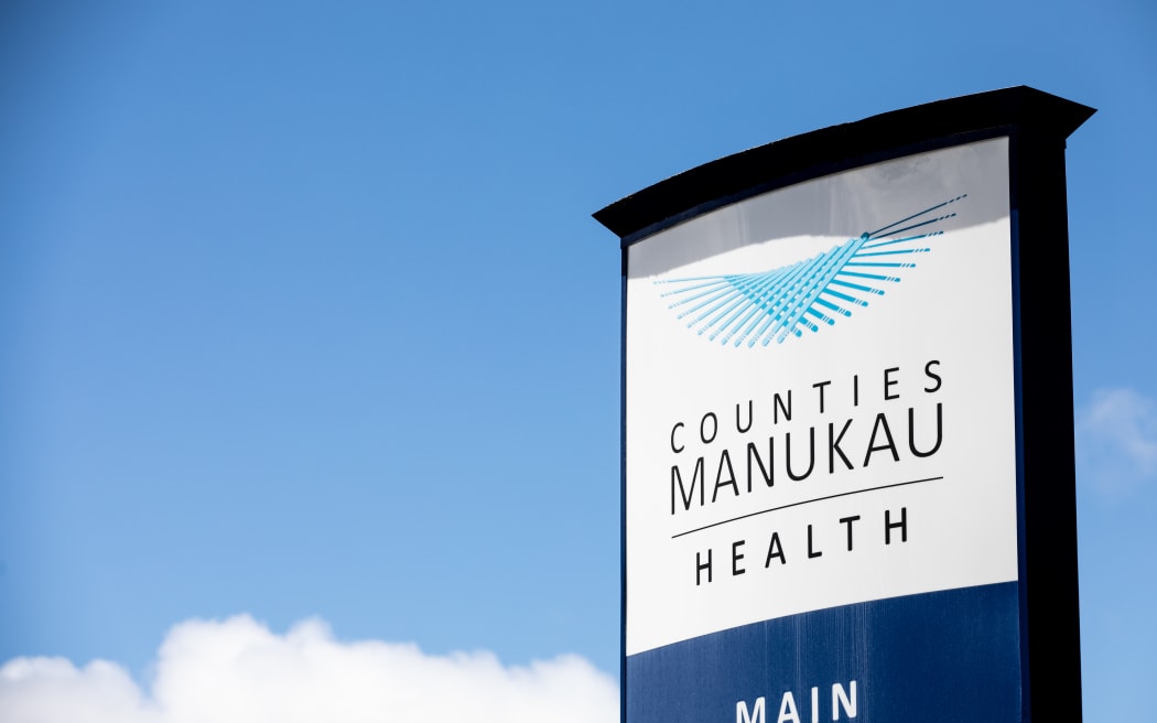 Counties Manukau Health wait times Man loses sight in eye waiting for
