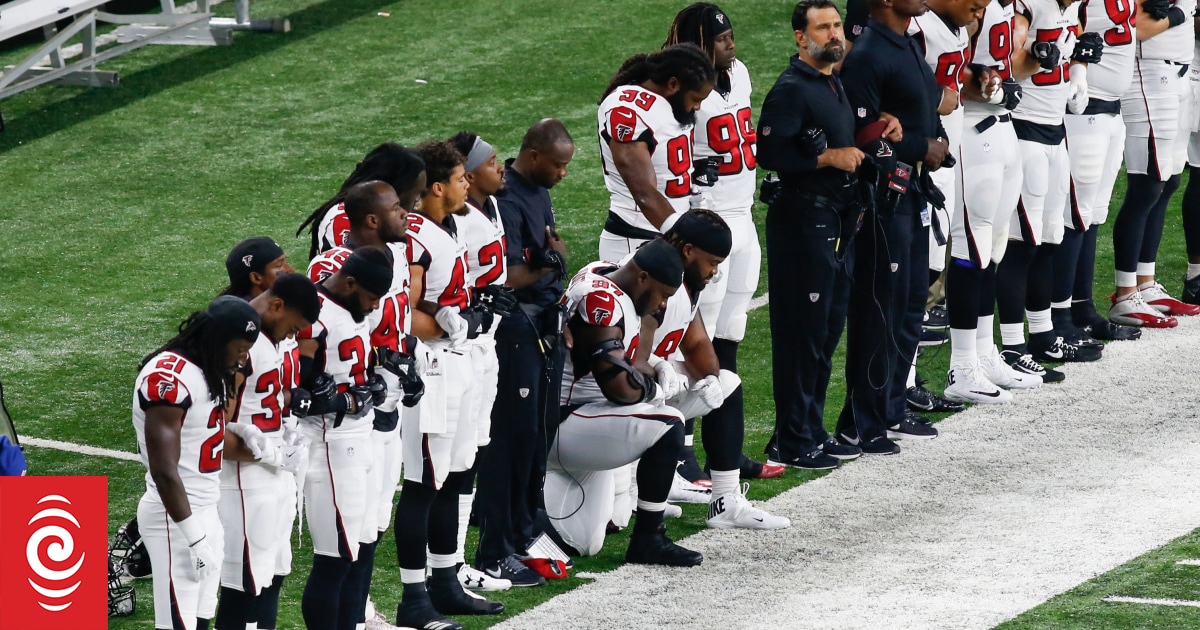 NFL says protesting players aren't disrespecting country or flag RNZ News