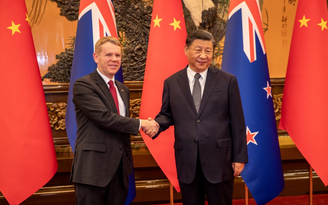 Hipkins meets Xi Jinping behind the handshakes, NZ walks an
