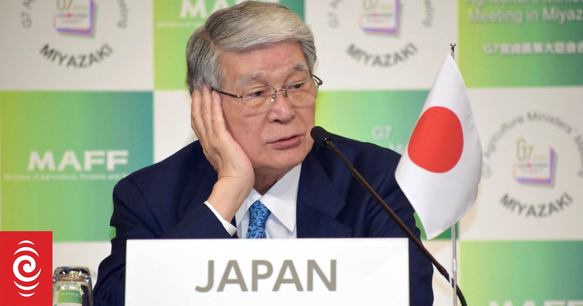 Japan fisheries minister apologises for 'contaminated' water gaffe - Vimarsana News