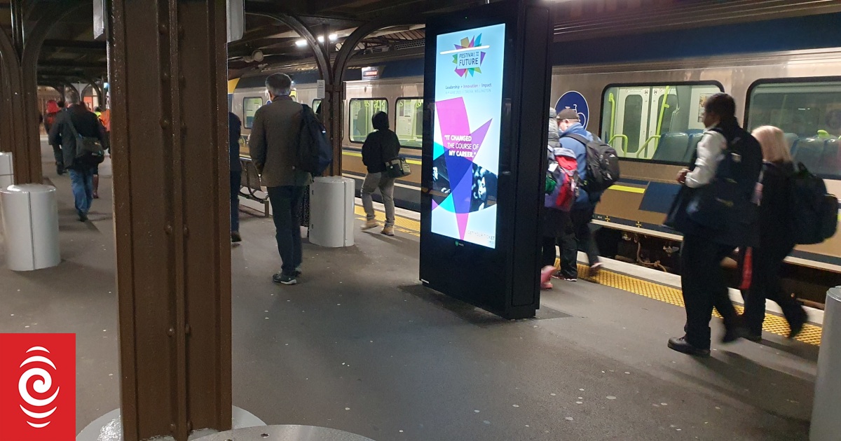 New billboards at Wellington train stations have cameras in them - but they won't be activated, council says - Vimarsana News