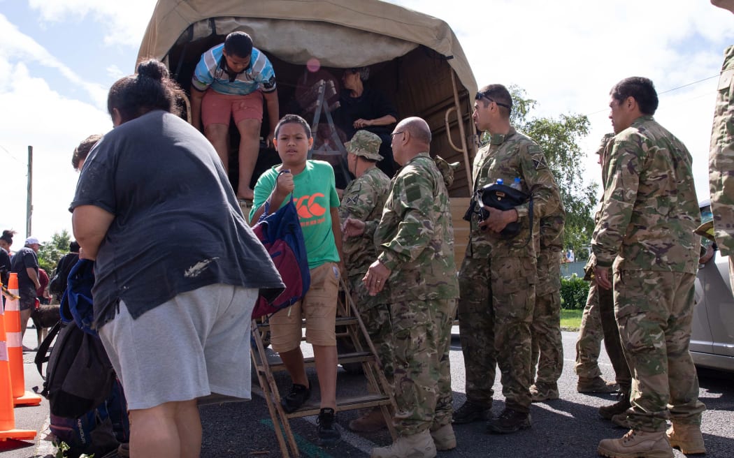 Defence Force brings evacuees from Waiohiki to Hastings sports centre