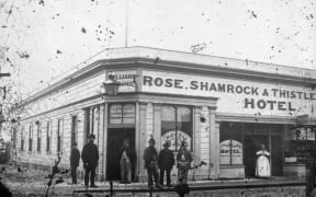 The Rose, Shamrock & Thistle Hotel in Hokitika, a haunt of the Burgess Gang, was run by an associate of Phillip Levy’s name Salomon.