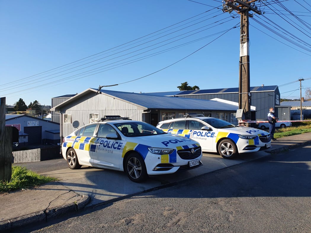 Police on guard at Masjid-E-Bilal mosque in Glen Eden, west Auckland - 4 September 2021
