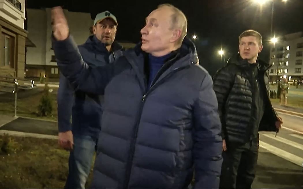 Ukraine war: Putin pays visit to occupied Mariupol, state media reports |  RNZ News