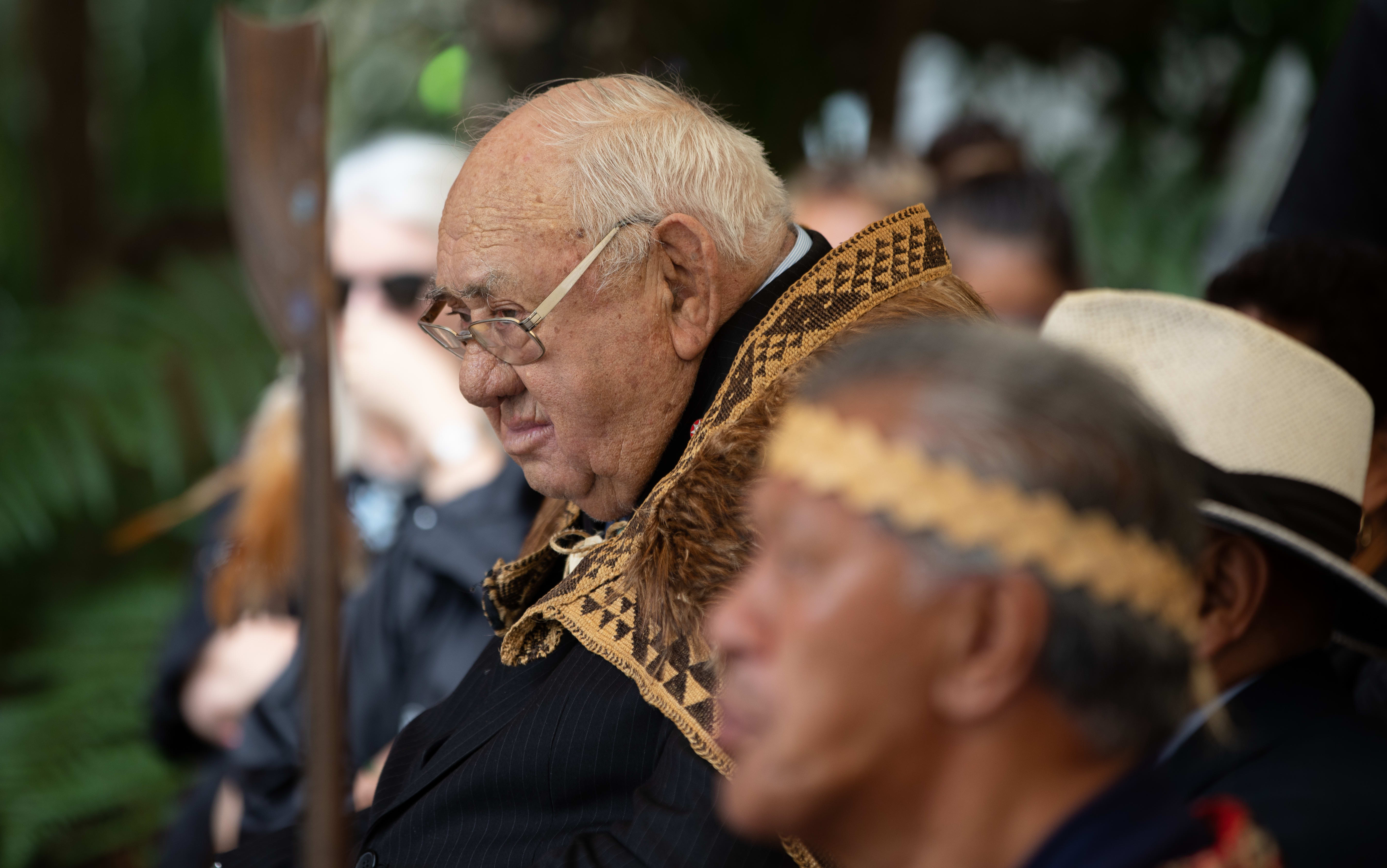 Carver and celestial navigator 'Uncle Hek' has been knighted at Waitangi.