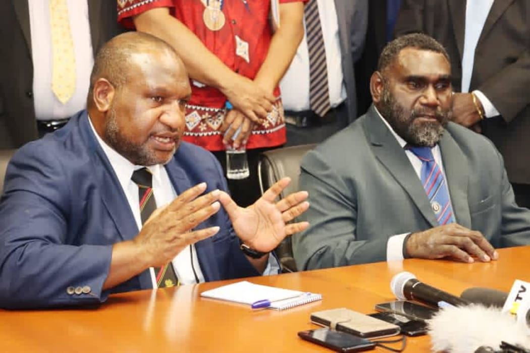 PNG Prime Minister James Marape and Bougainville's President Ishmael Toroama meet for talks in Port Moresby, 9 November 2020.
