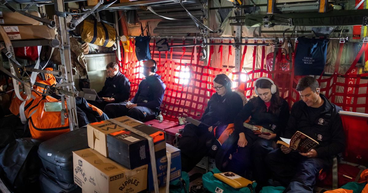 Jacinda Ardern lands in Antarctica for Scott Base visit