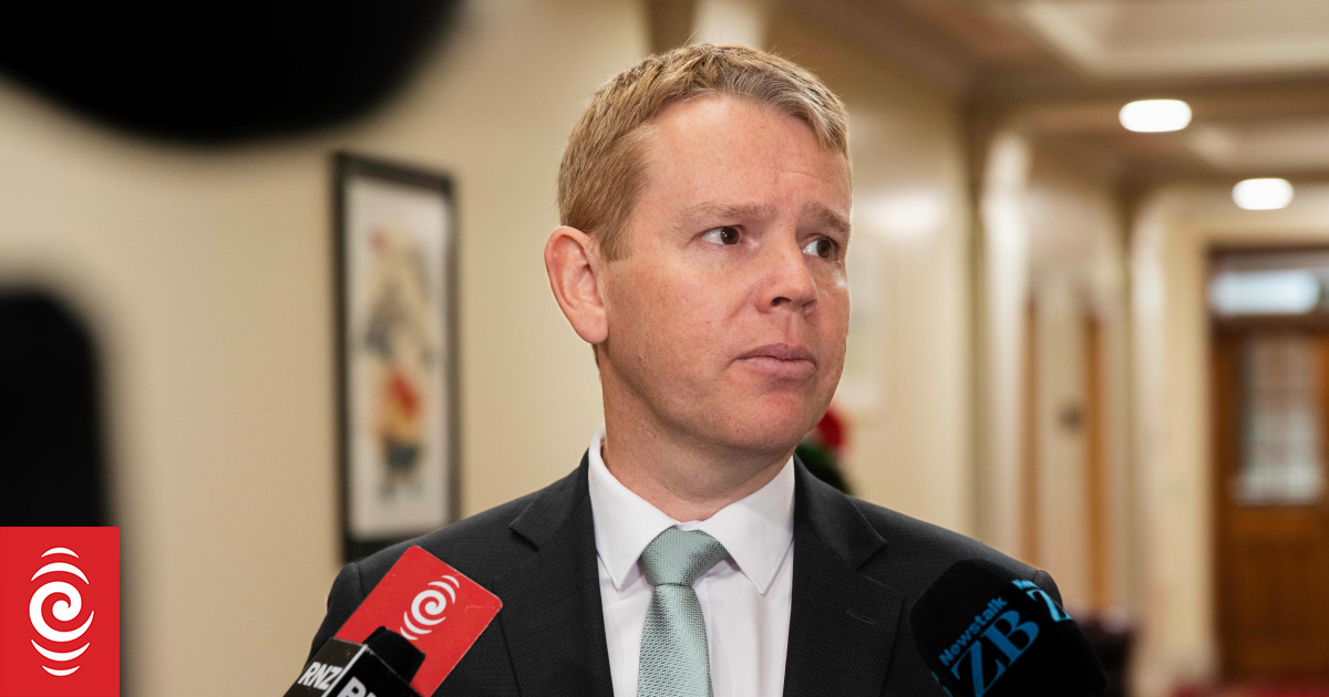 Government's move to discourage use of te reo Māori 'backwards', 'disappointing', Hipkins says - Vimarsana News
