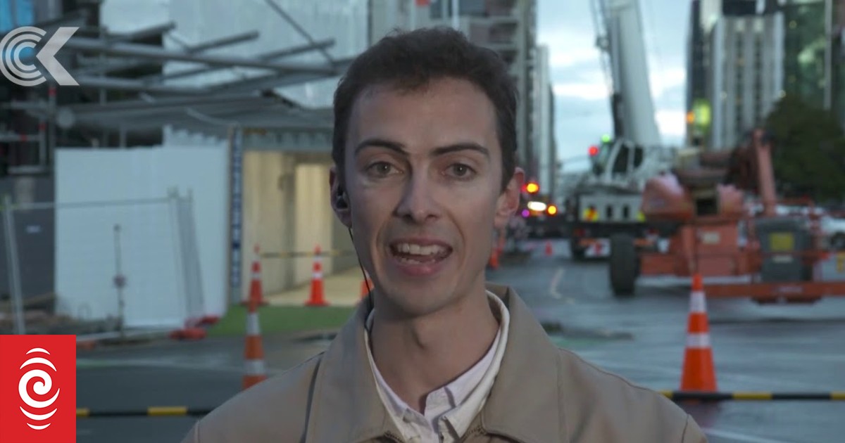 Auckland mayor calls for answers after panel falls off building RNZ