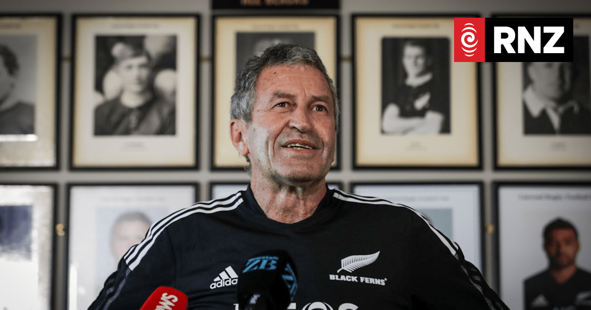 Ex-All Blacks and Black Ferns coach Wayne Smith dedicates knighthood to family and players - Vimarsana News