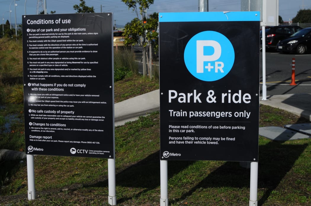 Call for Auckland Transport to drop park and ride charging plans
