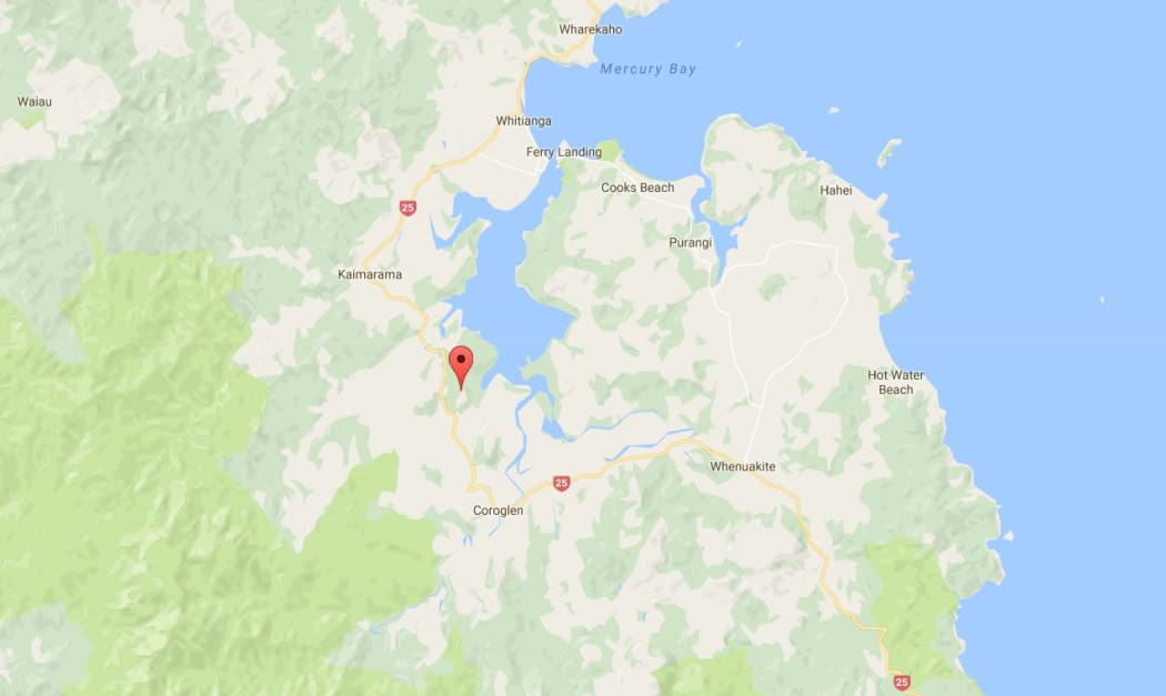 The fire has destroyed four buildings on Comers Road on the Coromandel Peninsula.