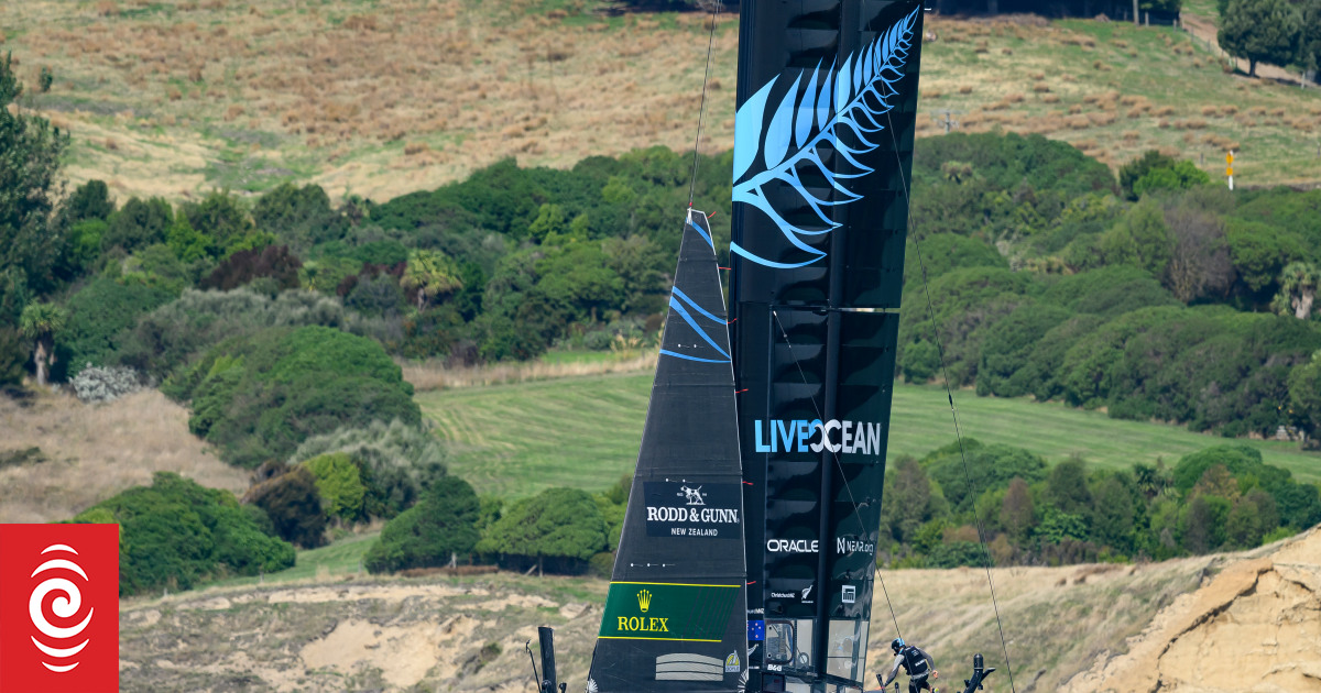 SailGP: Thousands of supporters head to Lyttelton for grand prix event