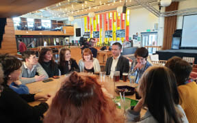 Green Party co-leader James Shaw meeting with students at the Victoria University of Wellington bar on 8 September, 2020.