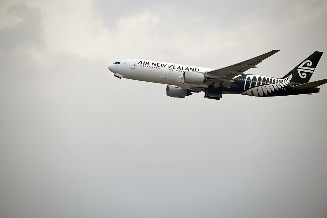 Air New Zealand boeing 777-219.