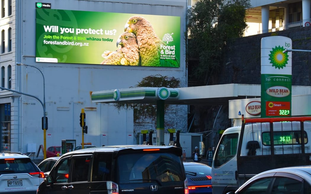 Outdoor advertisers using smart technology to reach more customers