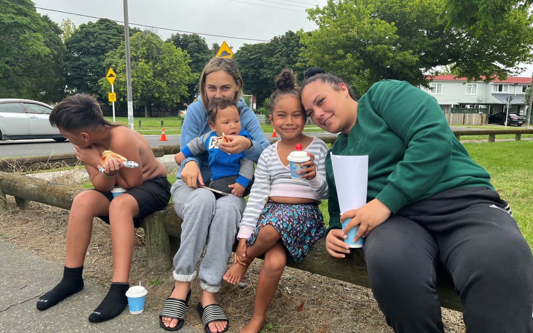 Car seat checkpoint helping families keep children safe RNZ News