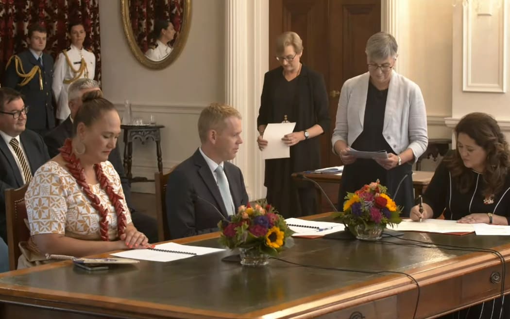Chris Hipkins sworn in as the prime minister and Carmel Sepuloni and deputy.
