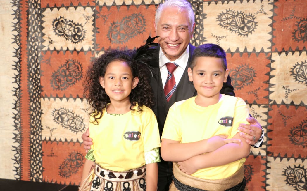 Alfred Ngaro with Charlize Vete and Christopher Latu.