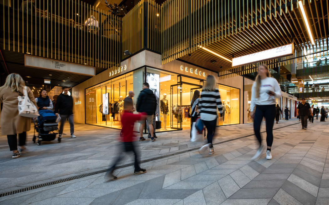 Consumer confidence remains subdued as households battle rising costs and mortgage rates - ANZ | RNZ News